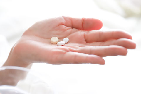 自力で便を出すのが大変なら、市販薬を使ってみる