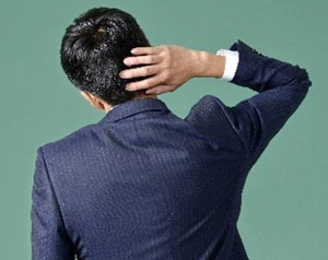 頭皮のかゆみは放っておくと危険？